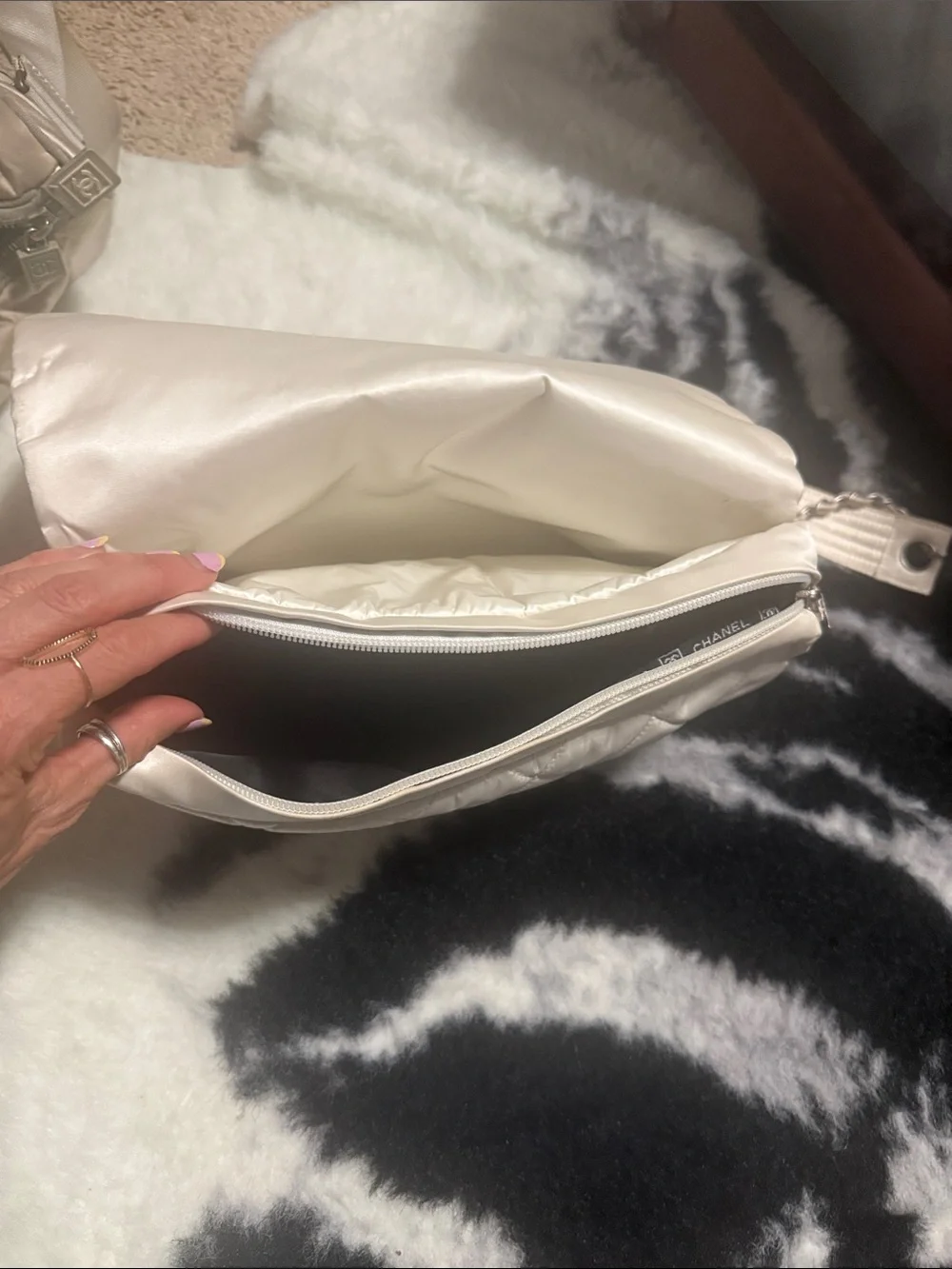Quilted Cream backpack with part Chain Strap